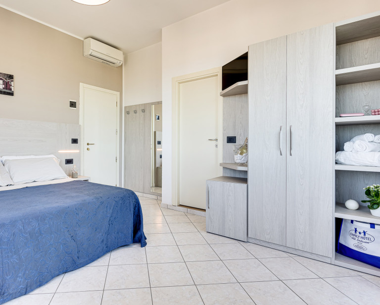 media.Slide_Camere_3Hotel_Aurelio_Cesenatico