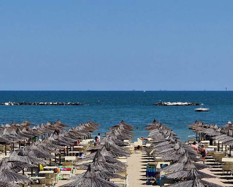 media.Slide_Spiaggia_5Hotel_Aurelio_Cesenatico