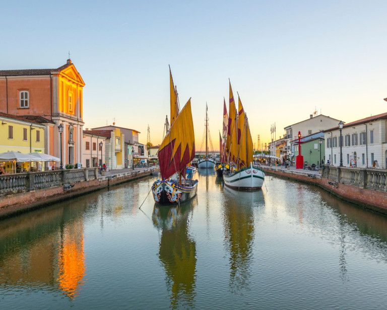 media.Slide_cesenatico_con_barche