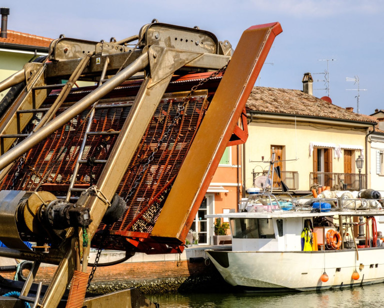 media.porto_canale_cesenatico_barche