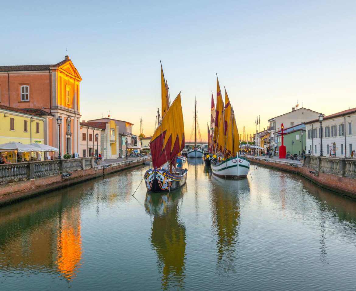 media.Slide_cesenatico_con_barche
