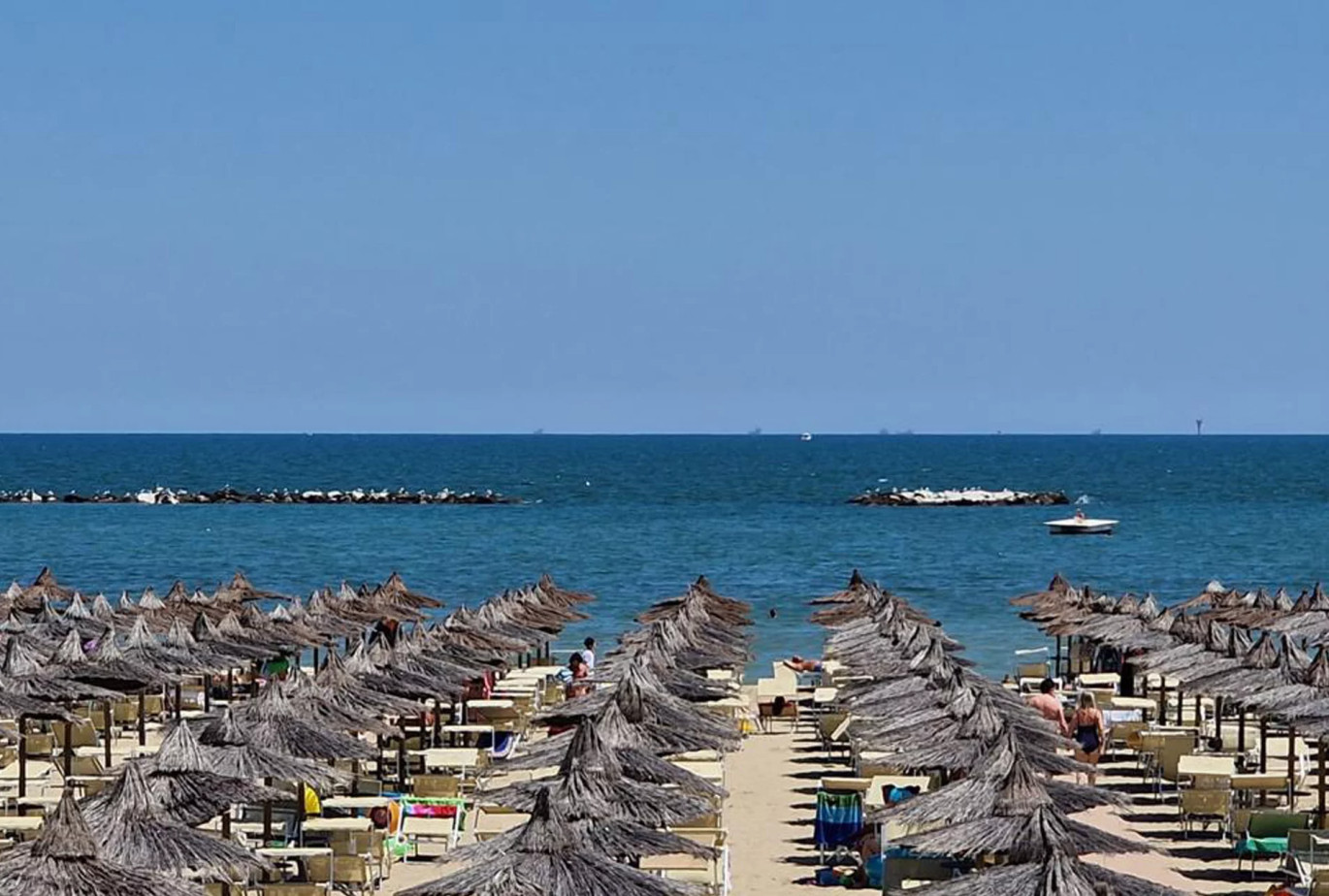 media.Slide_Spiaggia_5Hotel_Aurelio_Cesenatico
