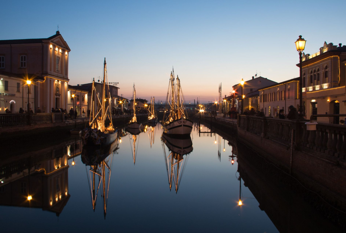 media.presepe_tramonto_illuminato